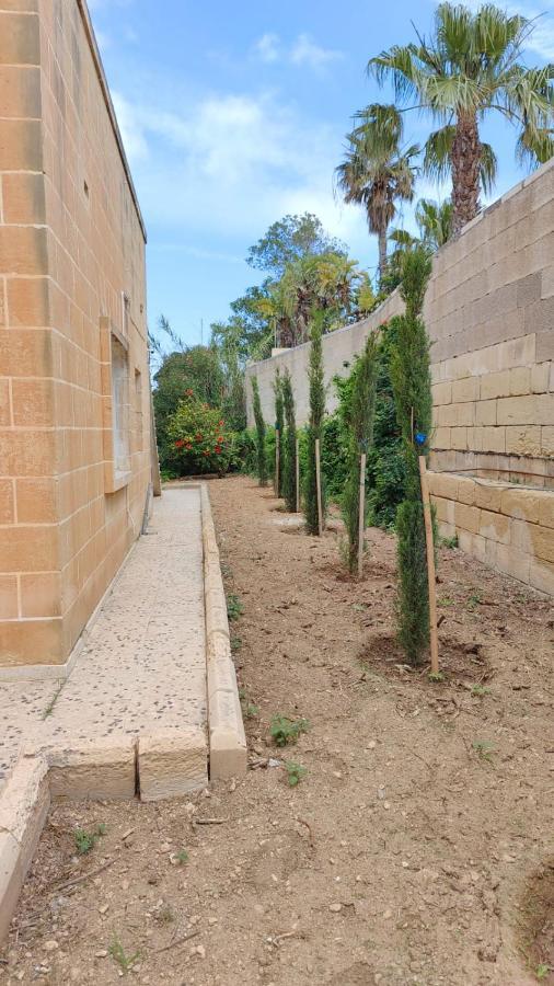 Stunning Villa With Pool, Table Tennis, Table Soccer And A Pool Table Naxxar Eksteriør bilde