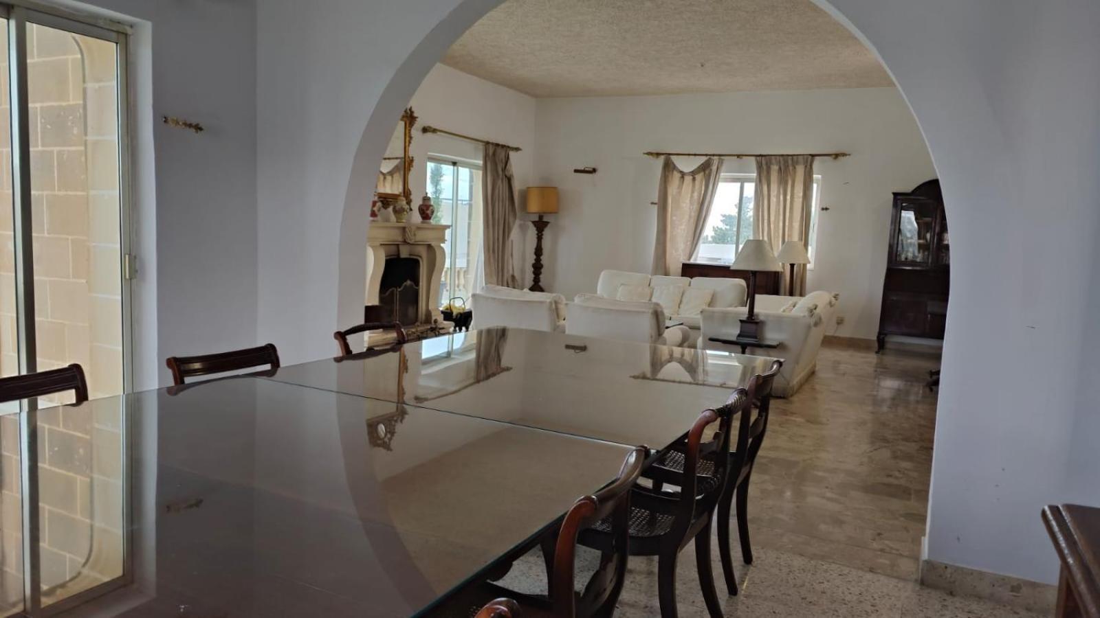 Stunning Villa With Pool, Table Tennis, Table Soccer And A Pool Table Naxxar Eksteriør bilde